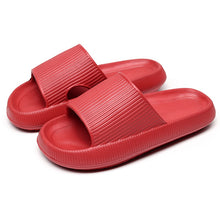 Carregar imagem no visualizador da galeria, FLIP FLOPS DE NUVENS | CONFORTÁVEL PARA BANHEIRO E CASA | RESPIRÁVEL/ANTISLIP